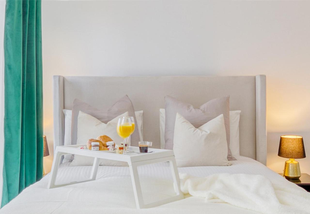 Cinema Moon Luxury - Gare 3Min - Proche Paris Apartman Massy  Kültér fotó