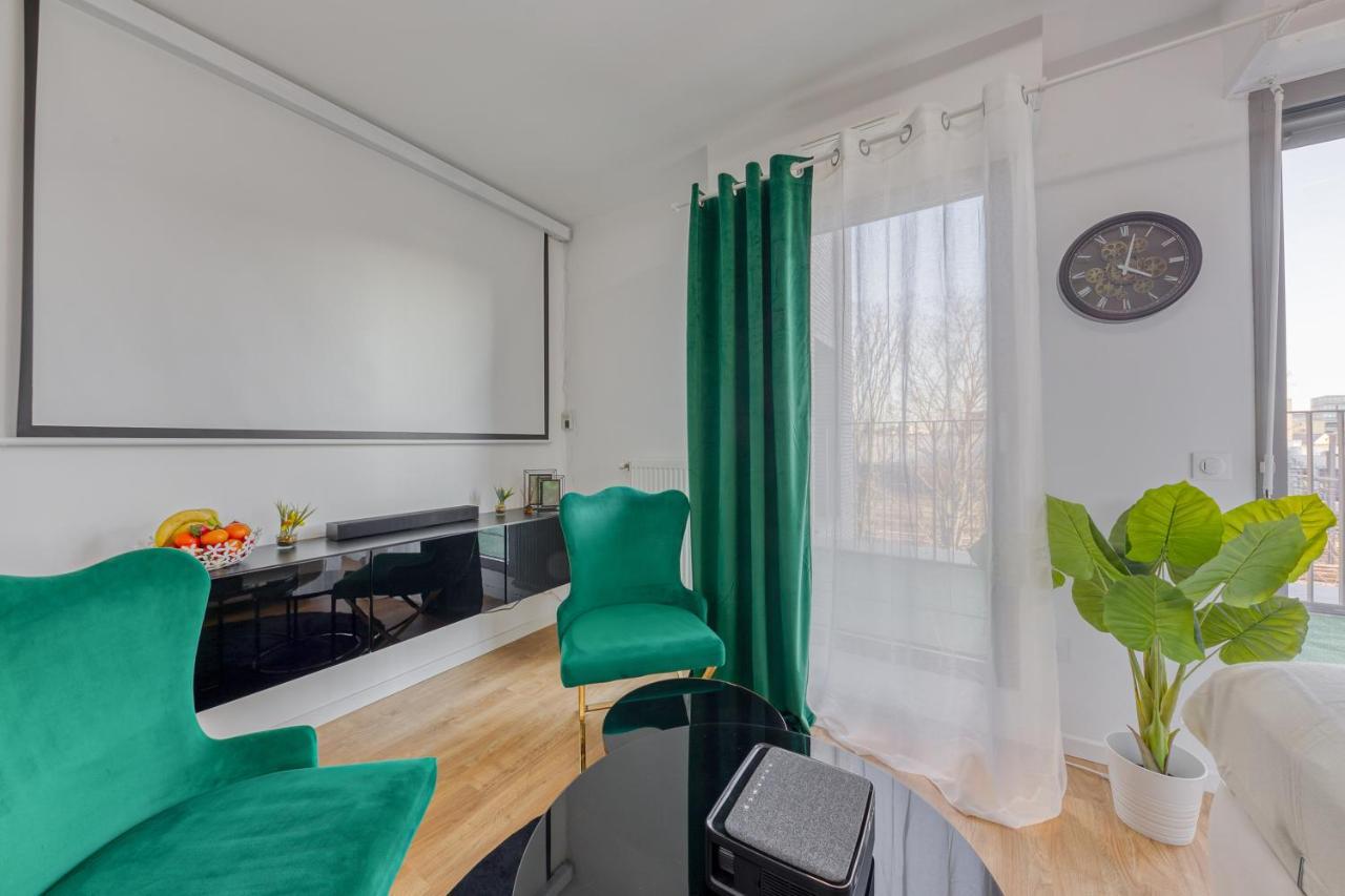 Cinema Moon Luxury - Gare 3Min - Proche Paris Apartman Massy  Kültér fotó