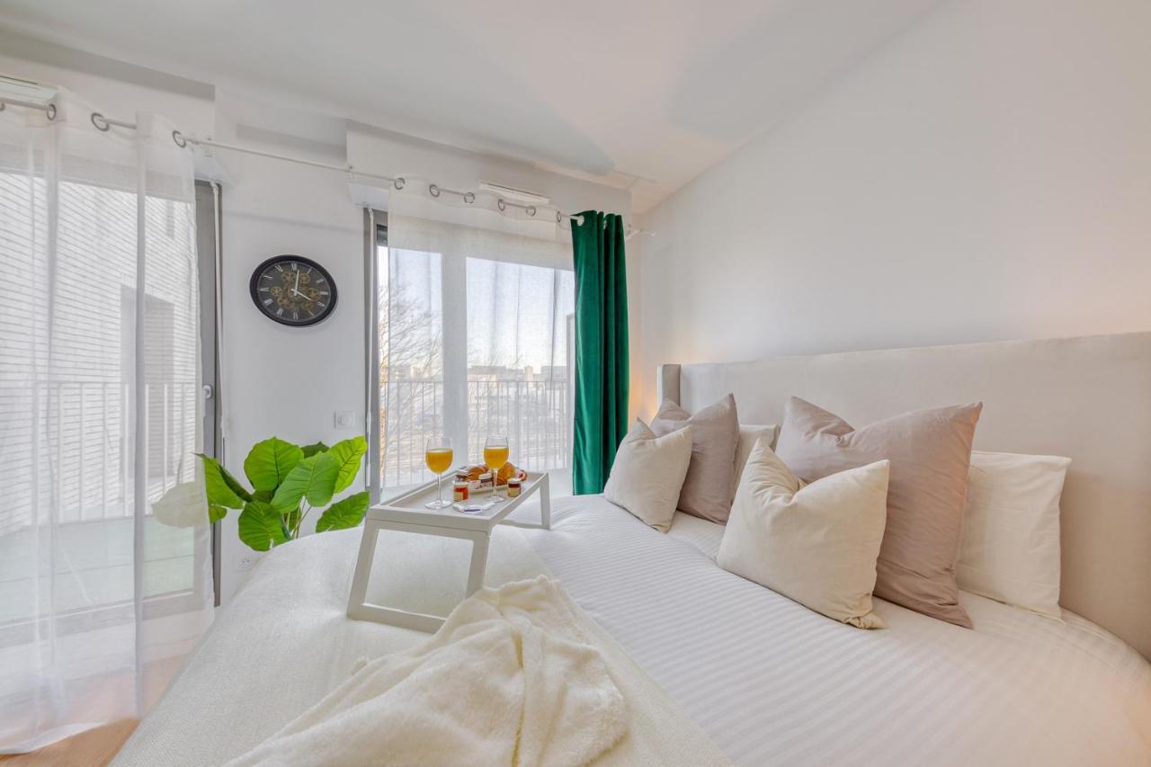 Cinema Moon Luxury - Gare 3Min - Proche Paris Apartman Massy  Kültér fotó